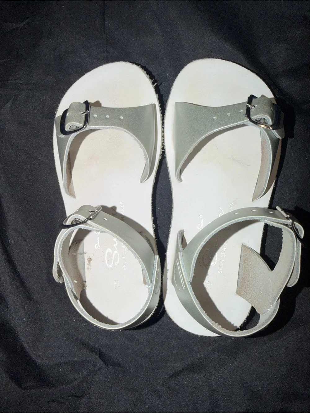 Sun-San Sandals leather straps silver and white size 10 excellent condition